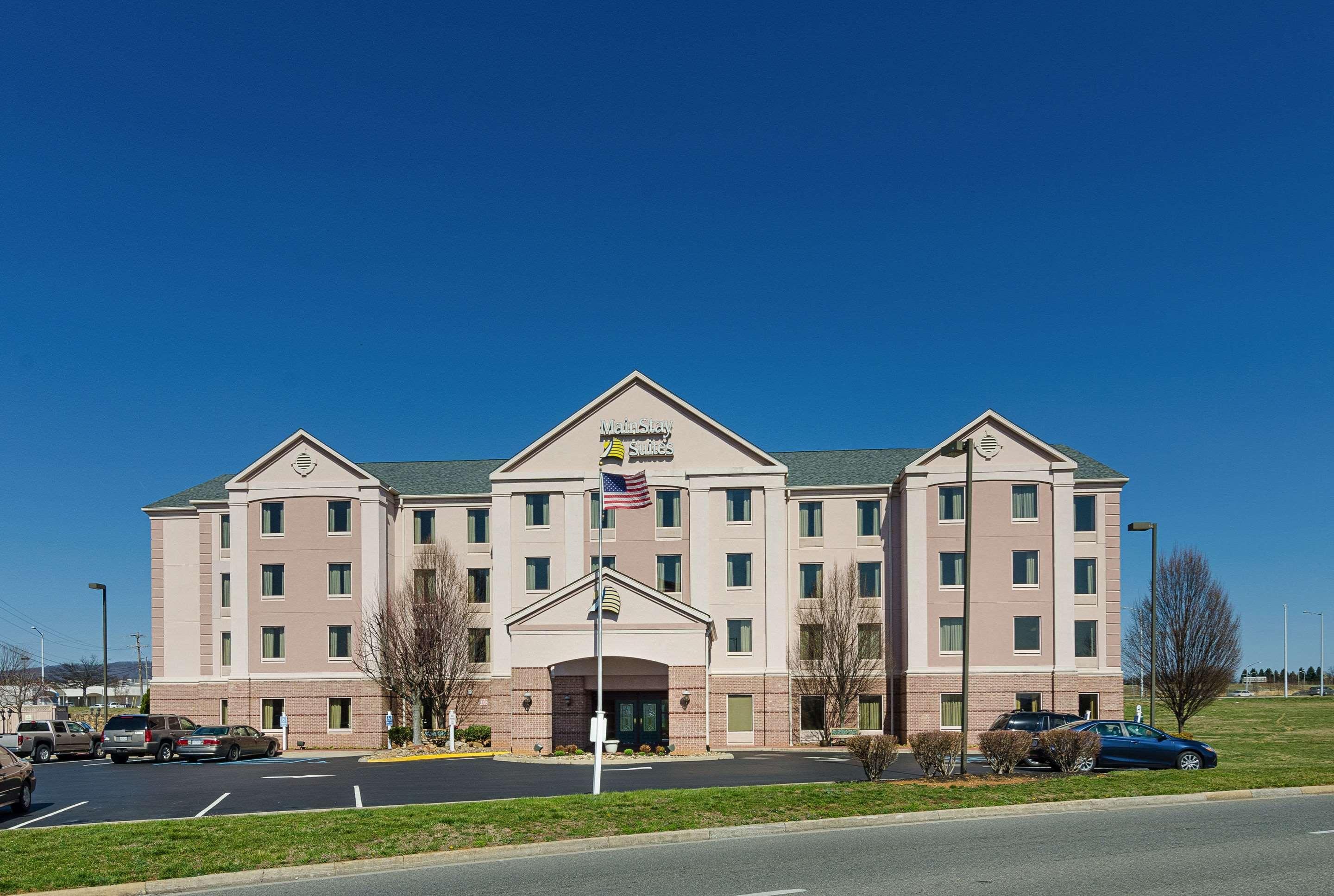 Mainstay Suites Airport Roanoke Exterior photo